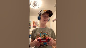 When you forget to mute your mic: #funny #funnymemes #memes #gaming #viral #shorts #singing