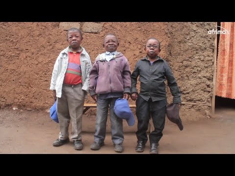 Download Cette famille de nains de 100 ans d'âge choqué le monde | NÉS DIFFÉRENTS