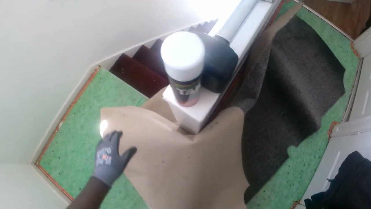 How to Fit Carpet on a Landing - the Easiest Way to Do It