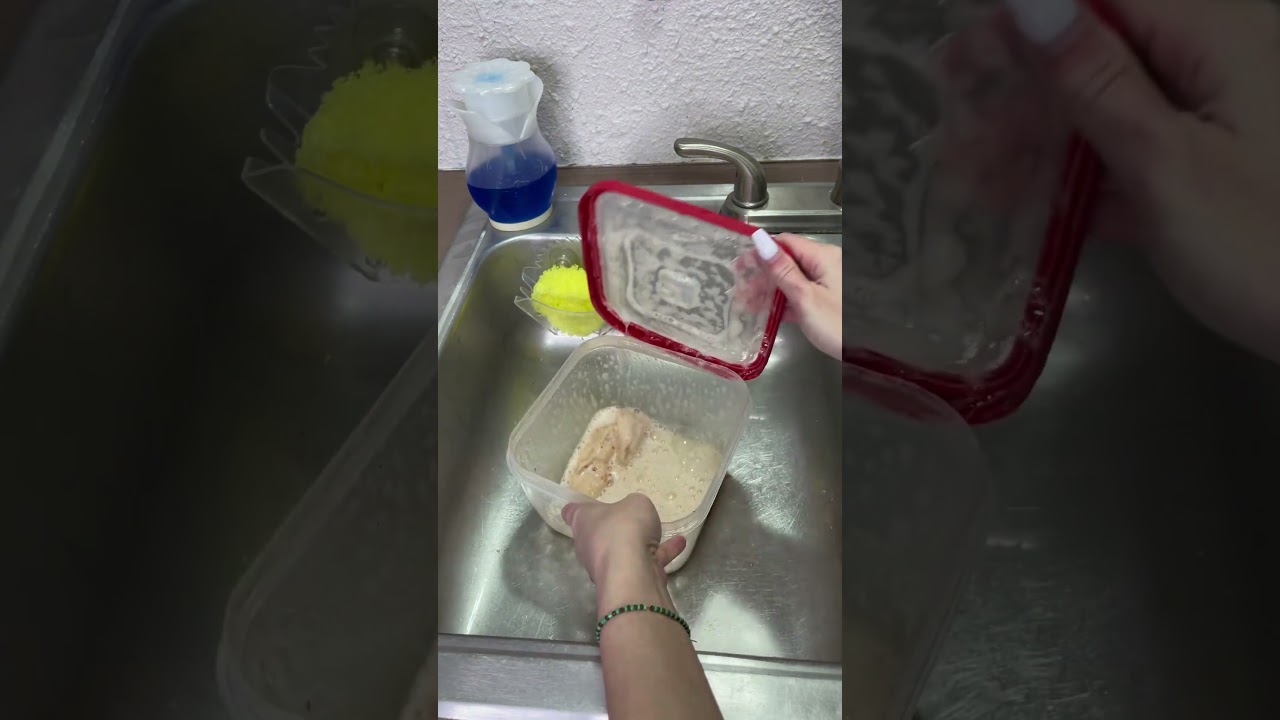 Easy Hack to Clean Plastic Containers 