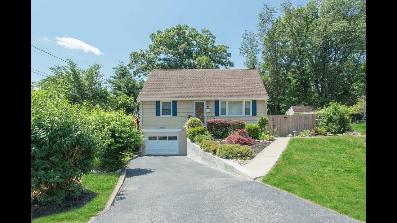 Tour video of listing at 63 Mountain Ave, Park Ridge, NJ 07656