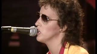 Terri Gibbs - Somebodys Knockin