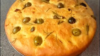 This Garlic And Rosemary Bread Is So Yummy Youll Be Obsessed