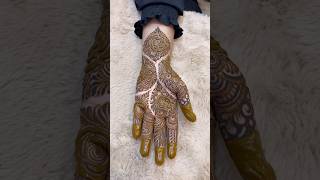 Lo aap logo ki demand pe design flip krdi 😁 #mehndi #henna #hennadesign #hennatutorial