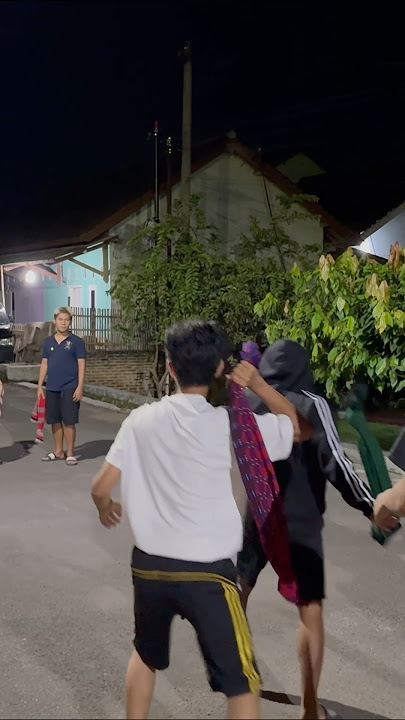 Kalian pas puasa gini juga ga,malemnya tuh perang sarung #shorts #lucu #kocak