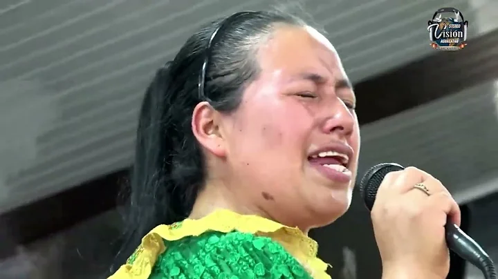 SOLISTA LIDIA MARTINA LOPEZ CADENA DE COROS