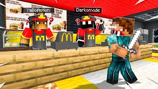 Working The NIGHT SHIFT at a Fast Food Restaurant in Minecraft... (SCARY)