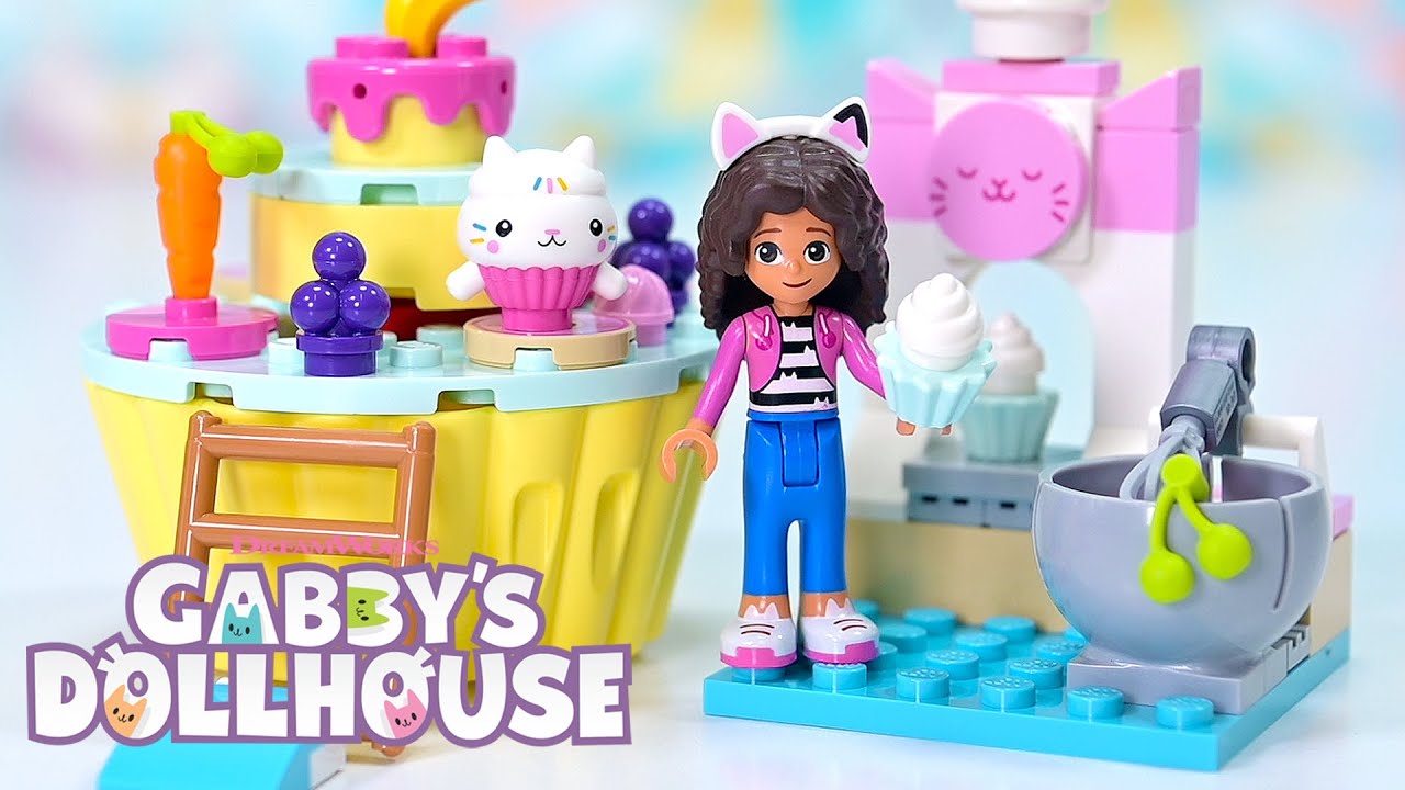 Bakey with Cakey Fun  LEGO Gabby's Dollhouse build & review 