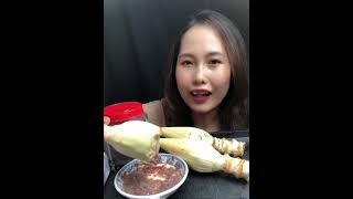 Bắp chuối non chấm mắm ruốc chua #xuhuong #trend #mukbang #short