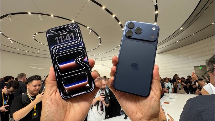 iPhone 17 Pro/Pro Max - First Look & Hands-On!