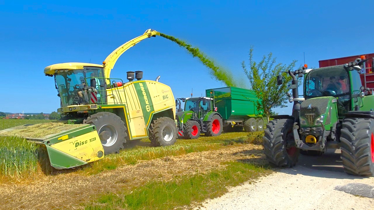 1.100 PS Big X Krone Häcksler  V-12 MAN Motor bei GPS Silage mit Fendt Fuhrpark!