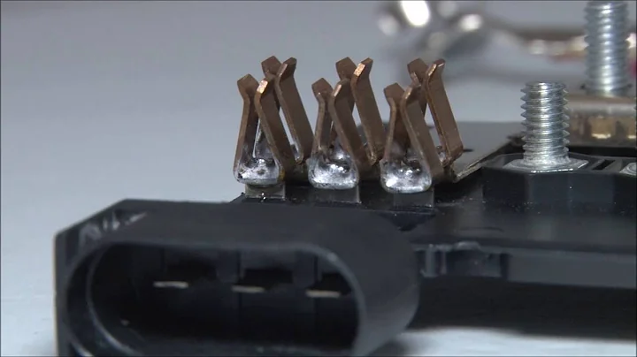 MotorKing Improved Fuse Box for Volkswagen