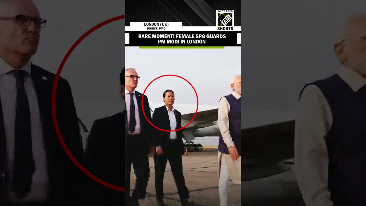 PM Modi Welcomed In UK With Full Honors Female SPG Guard Escorting Thrills Netizens