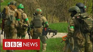 Frontline report:  Ukrainian counterattack drives back Russians in north - BBC News
