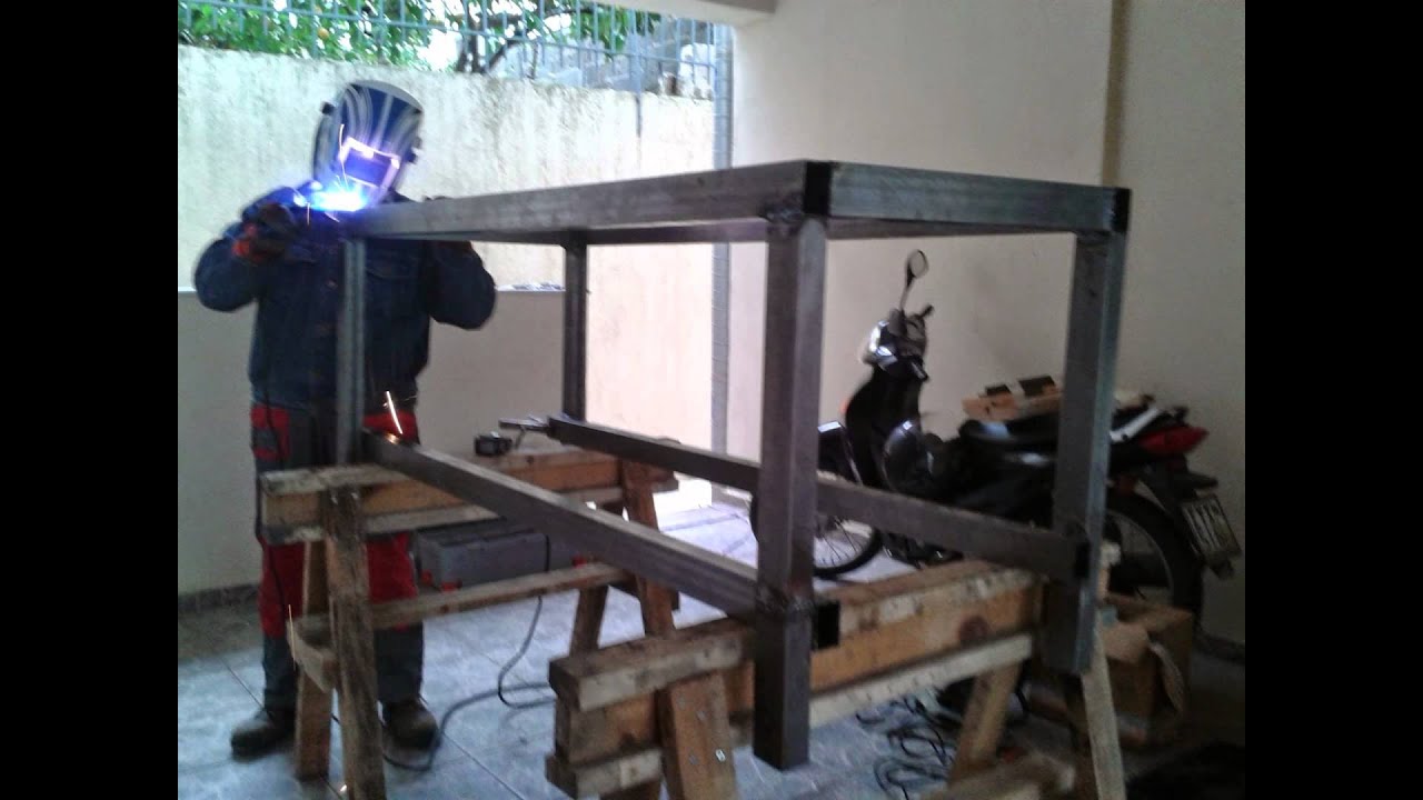fast and easy to make workbench!!! - YouTube