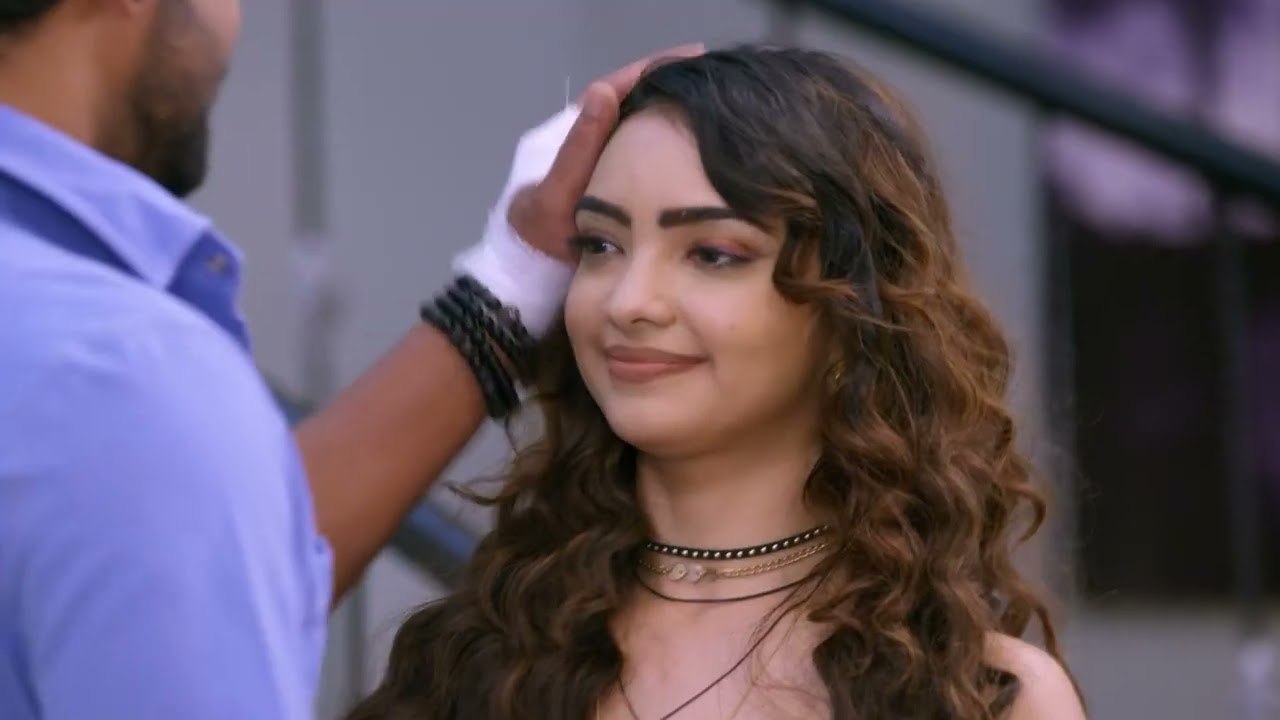 Iniya Iru Malargal - Ep 1513 - Ekta Kapoor, Shobha Kapoor - Tamil Tv Serial - Zee5 Tamil Classics