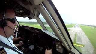 Cockpit View Landing in Havanna Cuba with a B767