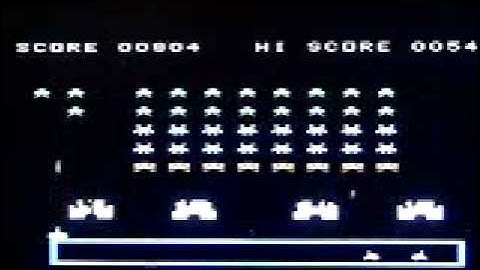 TI Invaders on Texas Instruments TI99/4A vintage home computer. Gameplay & Commentary