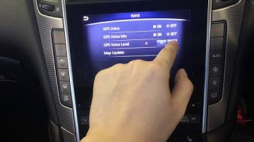 Infiniti Q50 navigation interface