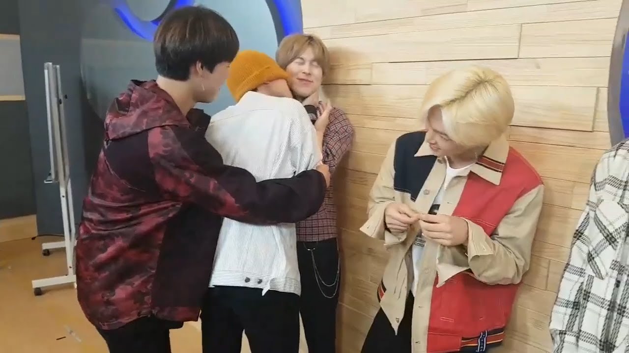 [원위&원어스] 건희의 멤버 찾기 (ENG/ESP/POR/VIET)