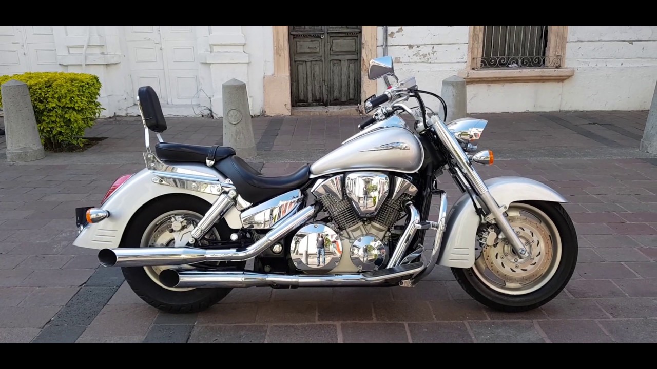 Honda vtx retro 1300 cc año 2009 YouTube