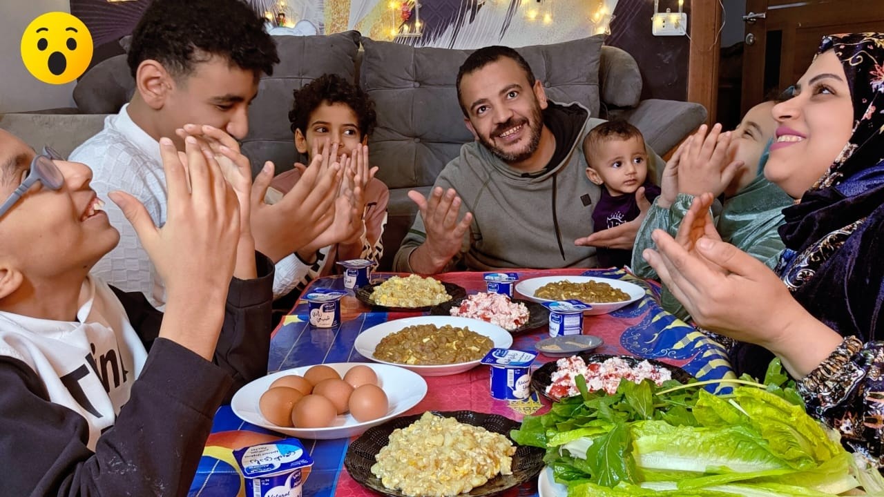 اول سحور بس والله زعلانه م اللي حصل ف السحور عاخر لحظه كل حاجه خلصت اول سحور لينا كل سنه وانتم طيبين