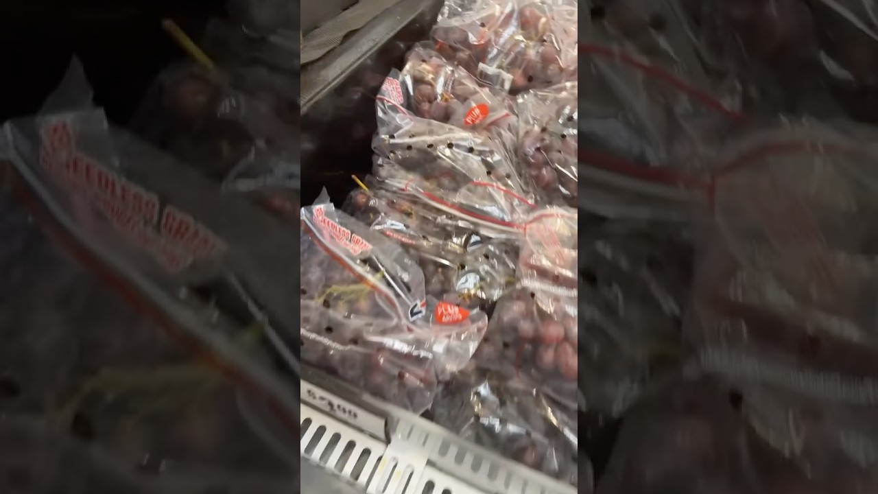 Buying grapes for New Year’s 🍇🎇 