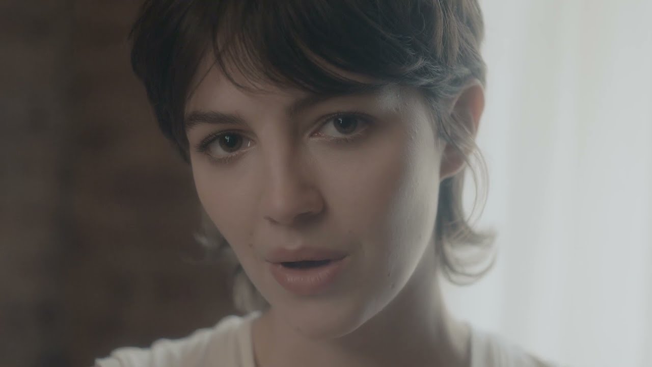 Ella Hunt - Holding On (Official Video)