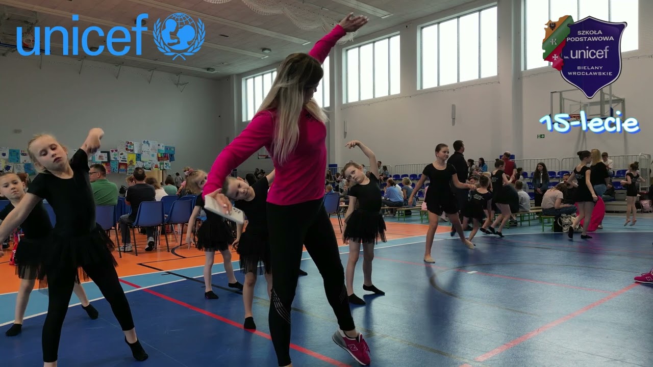 15 lecie nadania im UNICEF szkole w Bielanach Wrocławskich RAPORT część artystyczna  sponsorzy