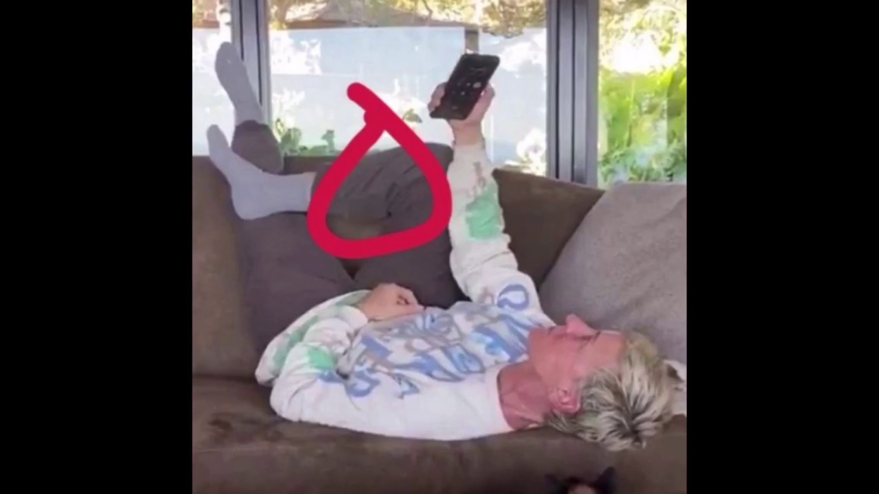 ELLEN DEGENERES WEARING ANKLE MONITOR?!?! Was Q psyop truthful? - YouTube