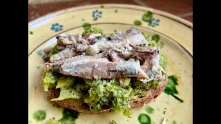 Bruschetta with Sardines and Broccoli