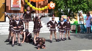 Танец детей под современную музыку. День города Красноуфимск 2018