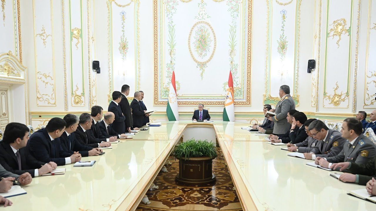 ТАЪИНОТИ НАВИ КАДРӢ 