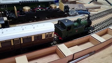 Dapol 14xx fitted with a Zimo MX644D, a twin ice cube speaker