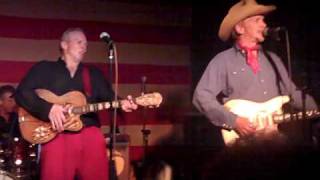 Dave Alvin with the Blasters Fourth of July.MP4 chords
