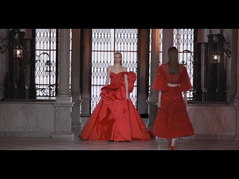 Video: Haute Couture moda haftaligining eng yorqin namoyishlari 2015 yil yoz