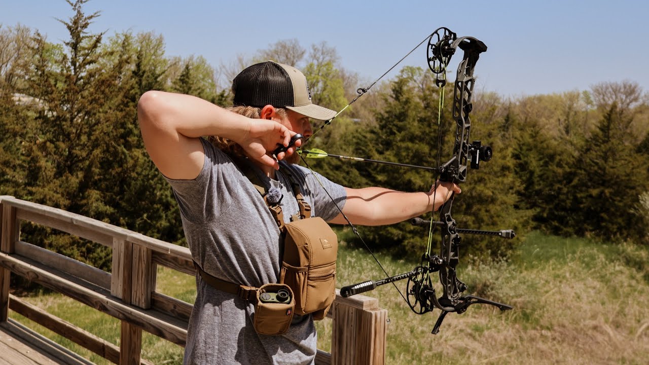 Shooting At The NFAA Easton Yankton Archery Center