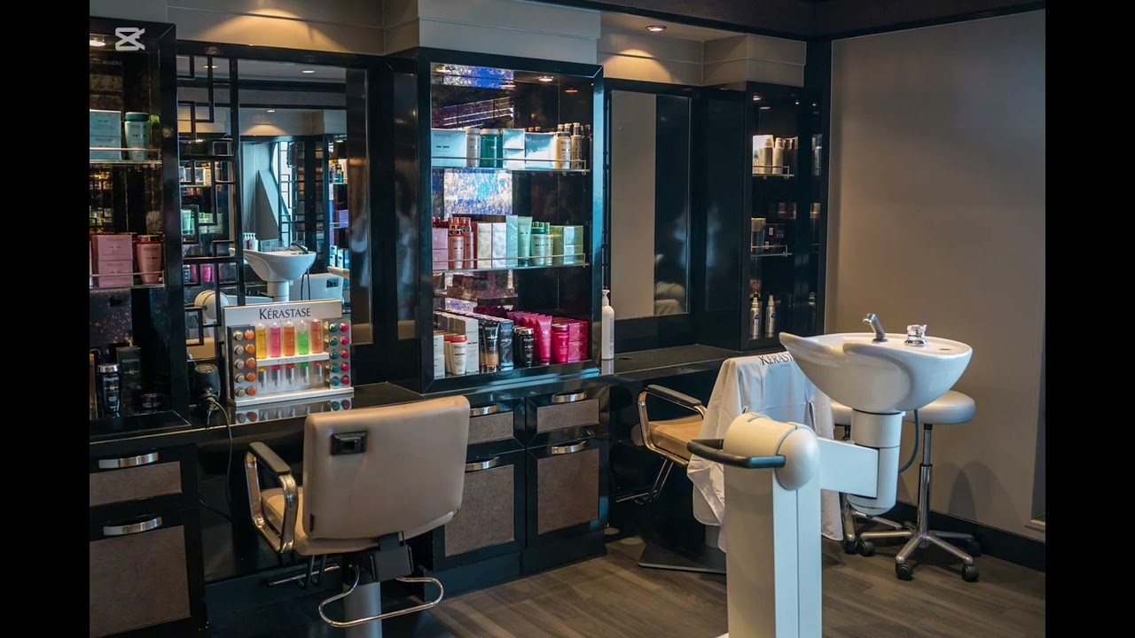 ASMR Suomi Roleplay: Hiuskonsultaatio (Soft Spoken)