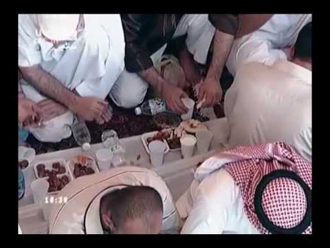 أذان المغرب مرئي من المسجد الحرام ٢٣ رمضان ١٤٣١ للشيخ محمد شاكر