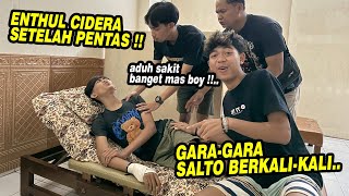 Akibat salto berkali-kali saat pentas !! Tangan Enthul cidera