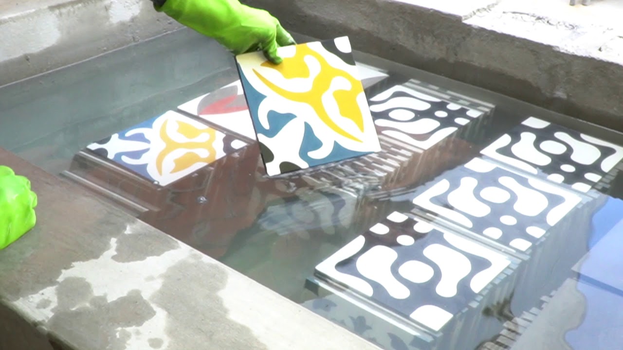 Ladrilho hidráulico Adamá Extrafino 11mm Espessura