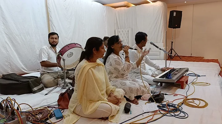 Aaj mara mandiriya ma