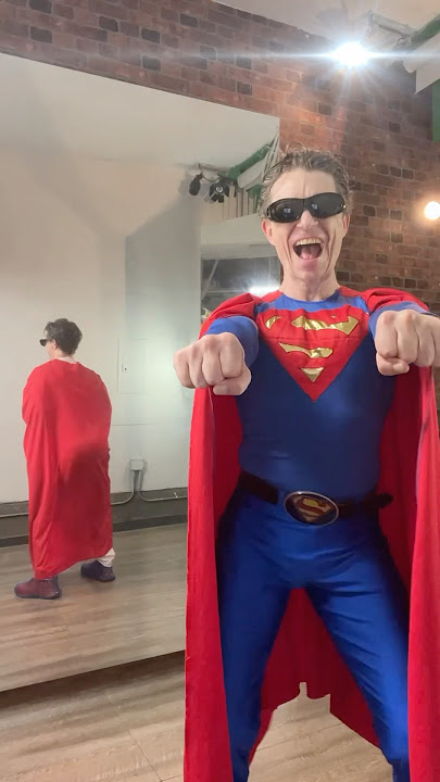 Hello it’s me Superman #dance #superman #omniman #tiktoktrend