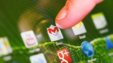 How to create an email signature in Gmail and add a WhatsApp button