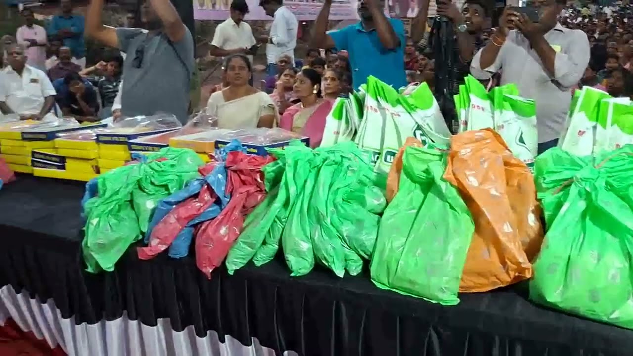 காஞ்சி மாவட்ட அ தி மு க சார்பில் நலத்திட்டம் kanchi mavatta admk nalathittam