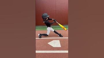 D-bat batting cage routine #baseball #baseballlove #baseballbatting #basebroz #giannimolfese