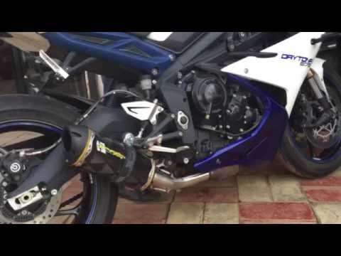 Two Brothers Racing M2 slipon Exhaust carbon fiber Daytona 675 - YouTube