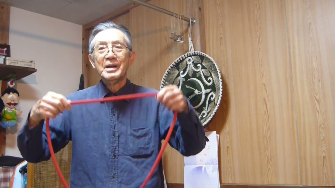 シニアの手品教室№11２★④うで抜き、首抜き★簡単即席マジック№280カズカタヤマ師ロープマジックを参考にしました。首抜きは優しくロープをあつかいましょう！