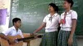 _lunako_ kantahan...:)