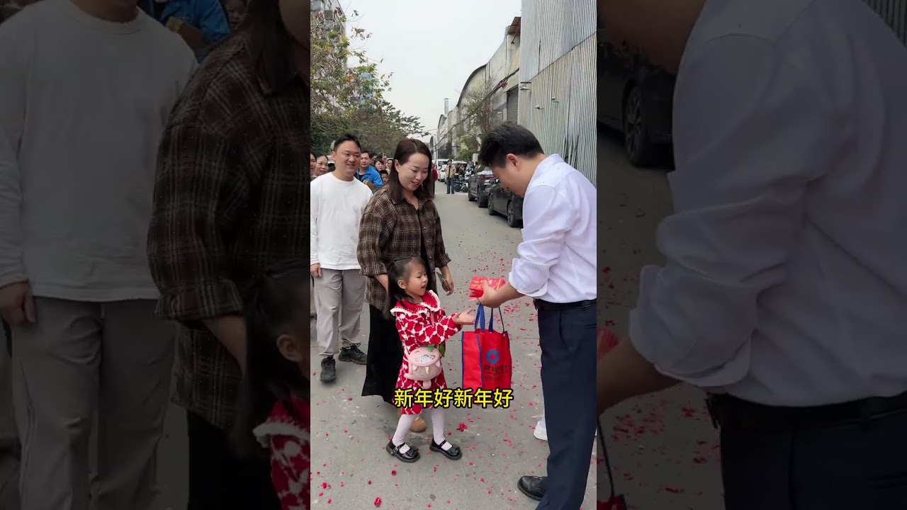 Unbox Factory Secrets: Real-Life Red Envelope Giveaway